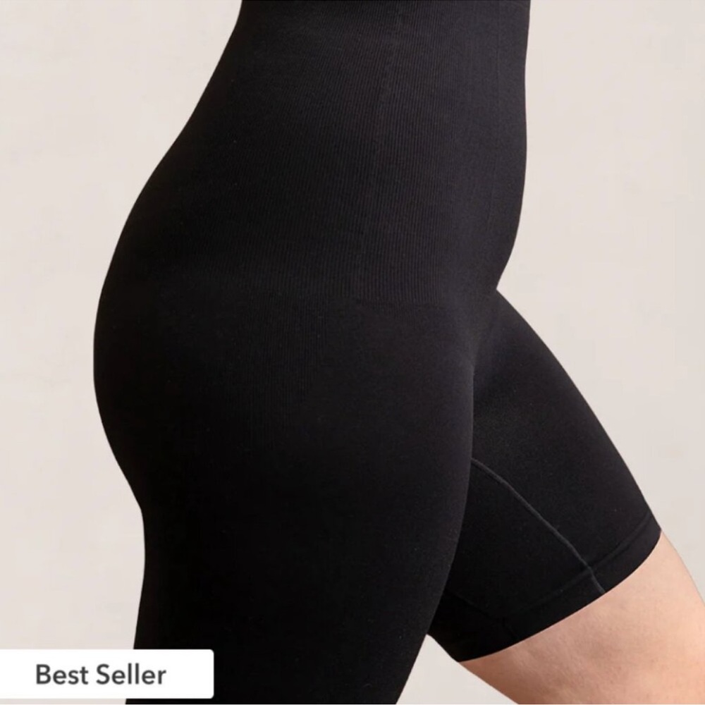 Shapermint Essentials Fresh Control Mid-Waist Black Bike Shorts